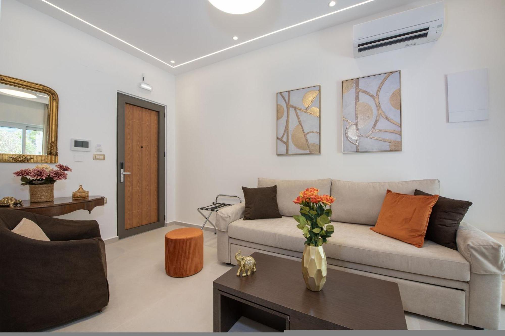 Cherry Central Luxury Suites Chania  Bagian luar foto