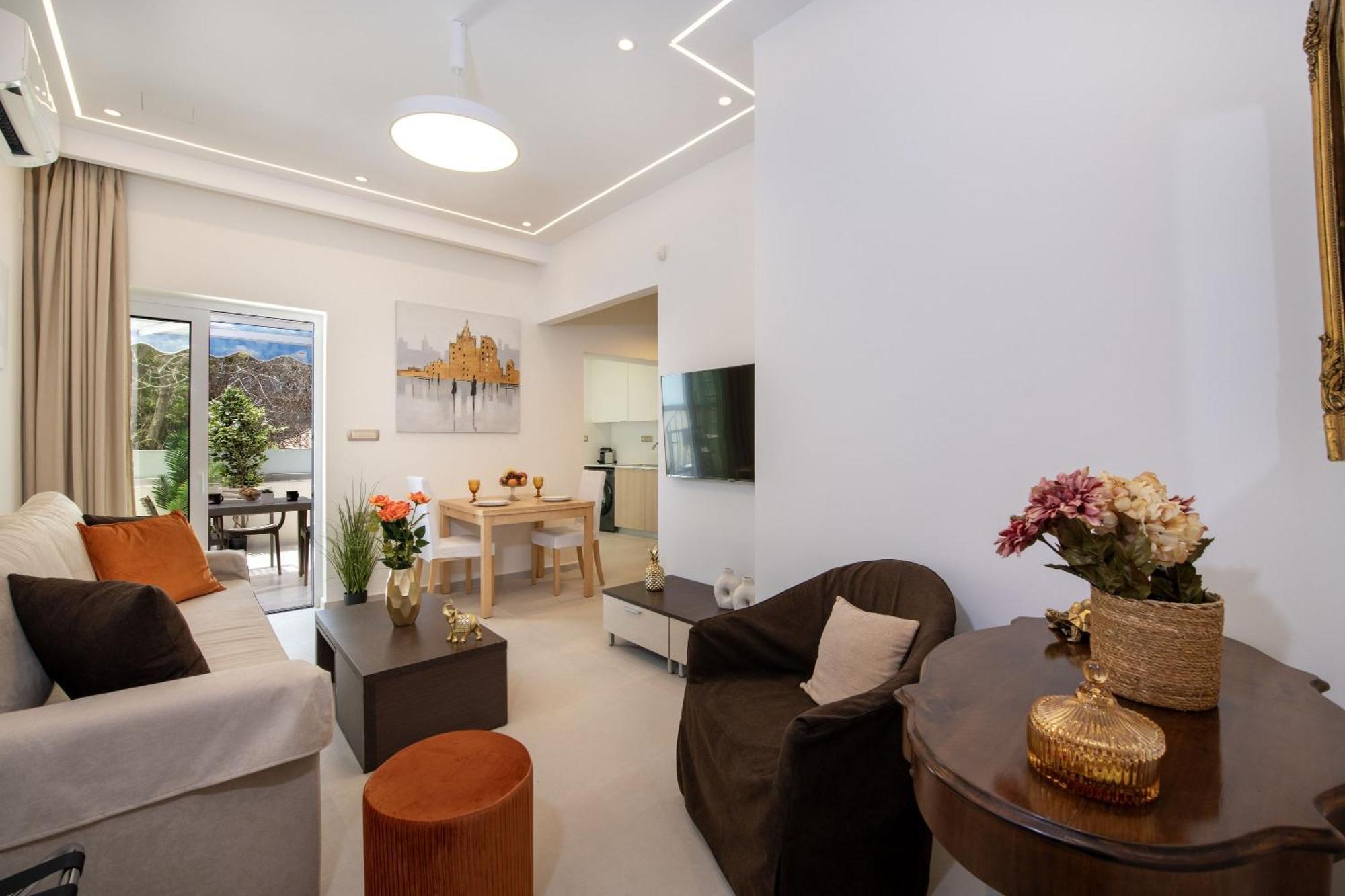 Cherry Central Luxury Suites Chania  Bagian luar foto