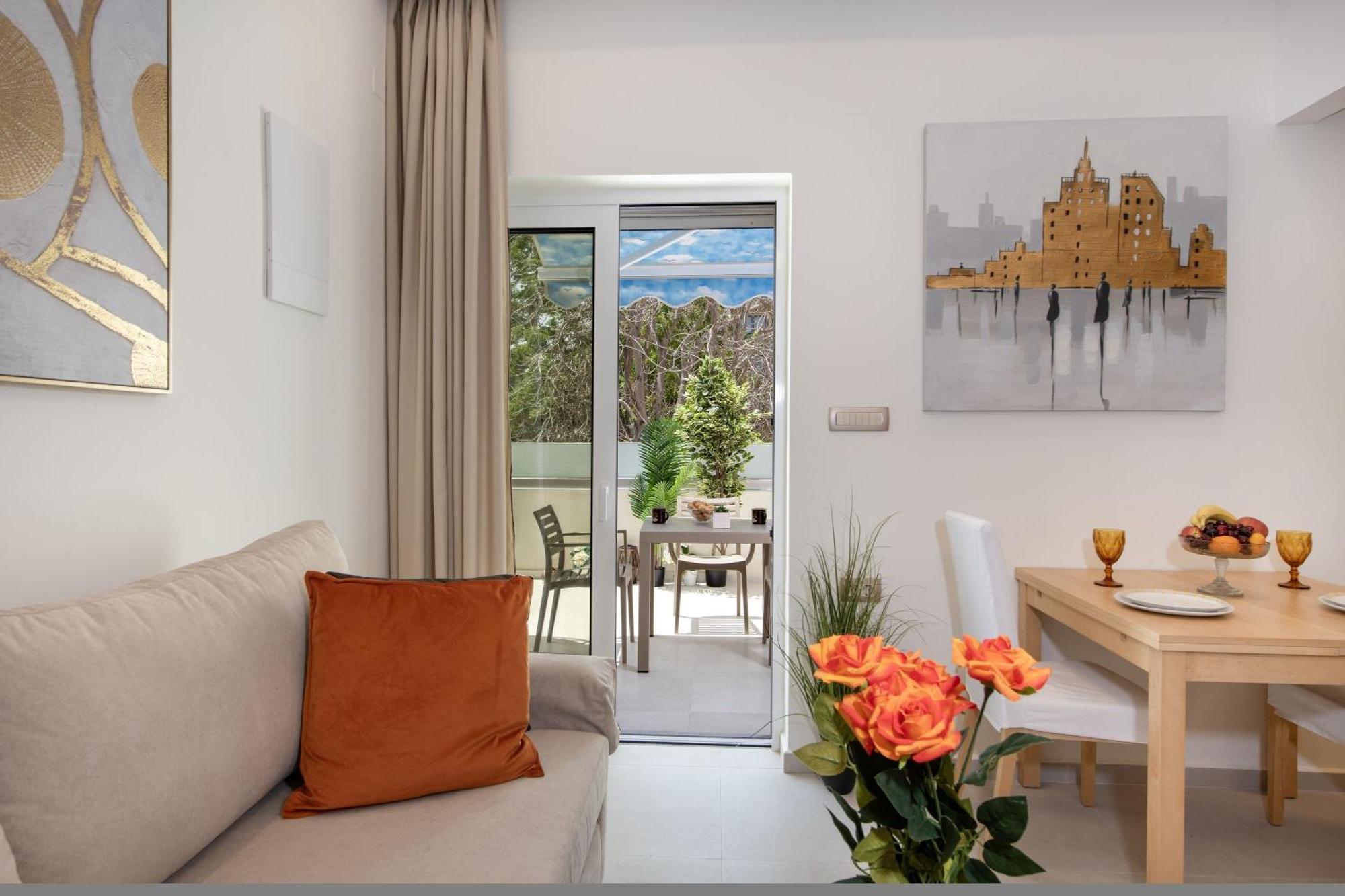 Cherry Central Luxury Suites Chania  Bagian luar foto